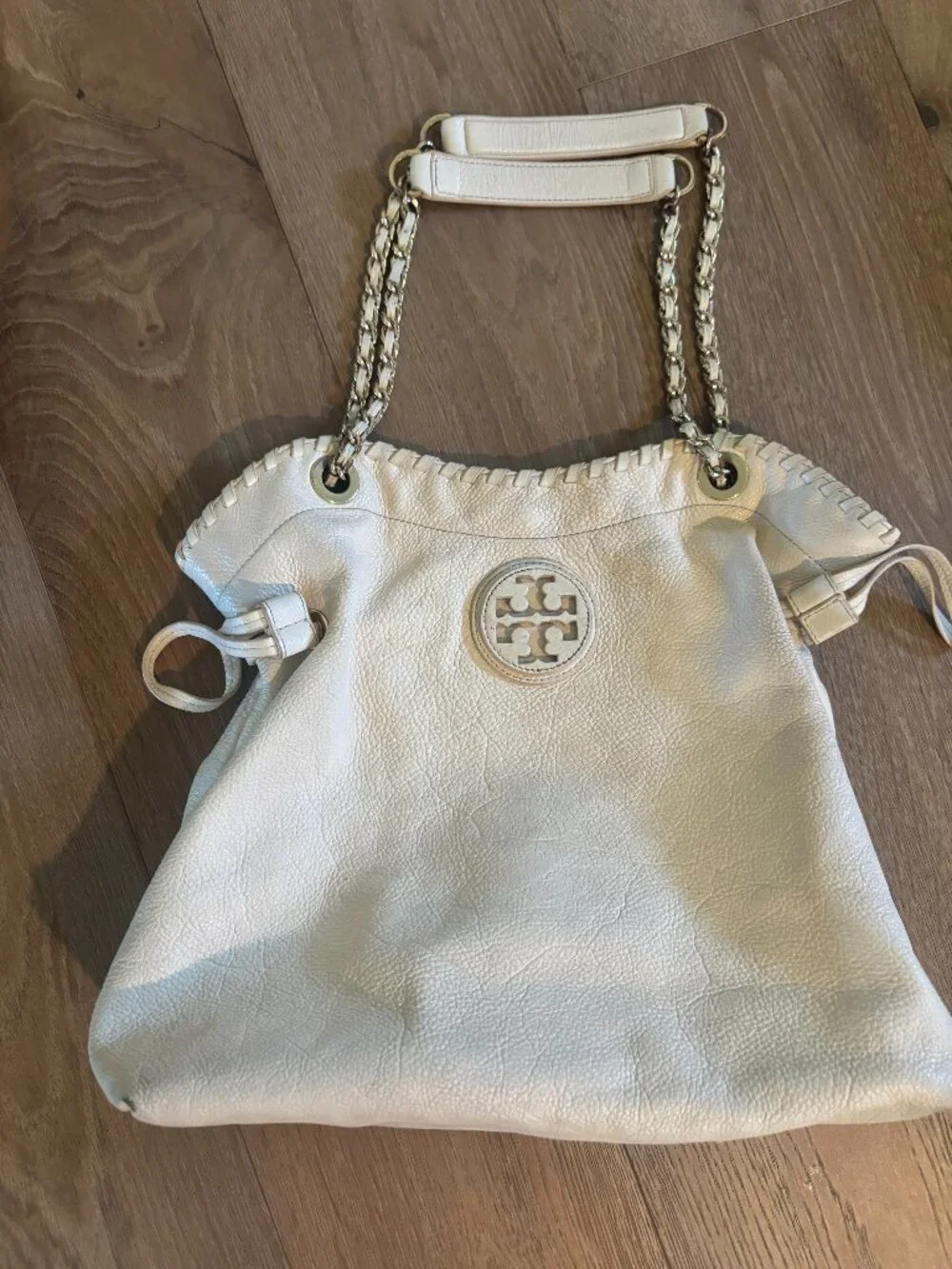 Classic Tory Burch Marion shoulder tote in soft ivory pebbled leather
